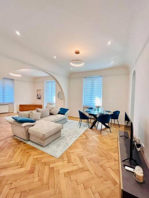 Ivi - Boutique Home Триест Екстериор снимка